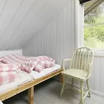 House By The Sea - 3 Bedrooms And Possibility To Rent A Boat Nyaraló *
