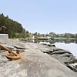 House By The Sea - 3 Bedrooms And Possibility To Rent A Boat Nyaraló *
